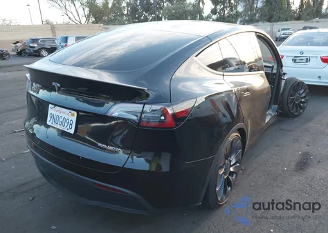 2024 Tesla Model Y from USA, damaged, VIN 7SAYGDEF1RF122502